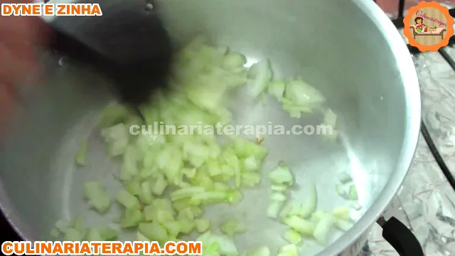 1 Macarrao ao Molho Cremoso de Camarao e Requeijao