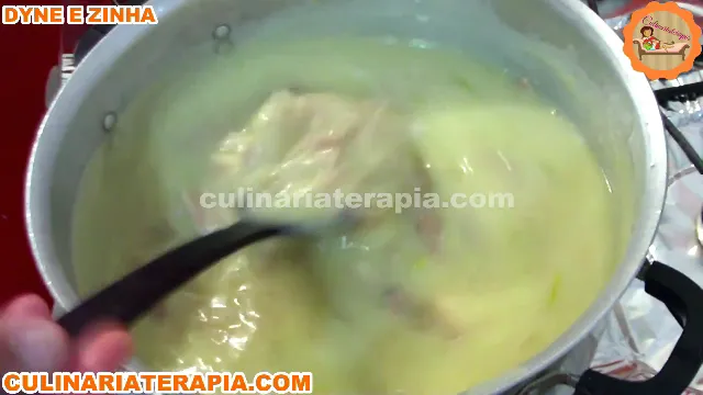 9 Sopa Creme de Batata com Frango e Alho Poro