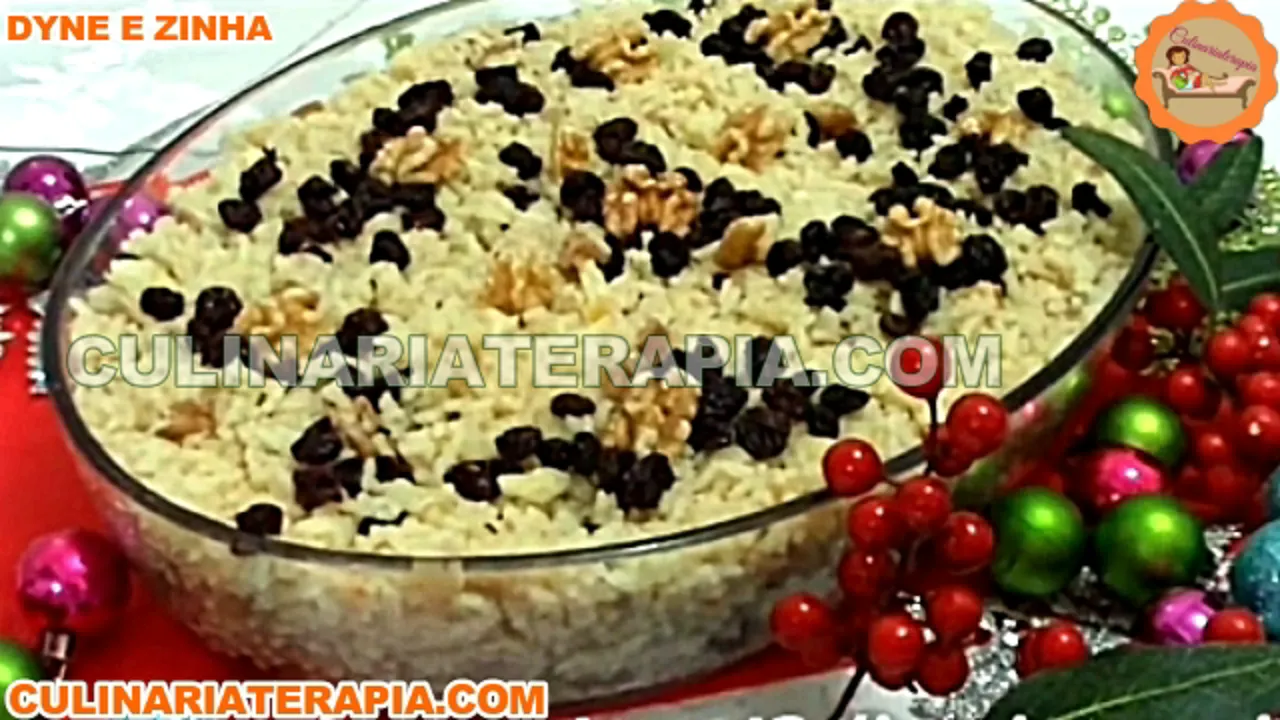 Arroz Natalino Com Vinho Branco Uvas Passas e Nozes