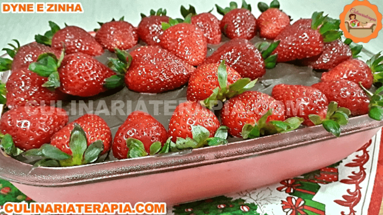 Sobremesa Sensação com Cobertura de Chocolate