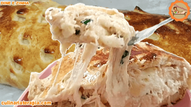 Pão Recheado Cremoso de Frango com Requeijão