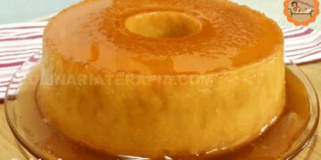 Pudim de Tapioca com Calda Dourada