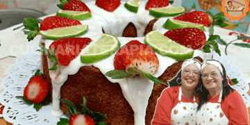 Bolo Caseiro com Morango e Limão