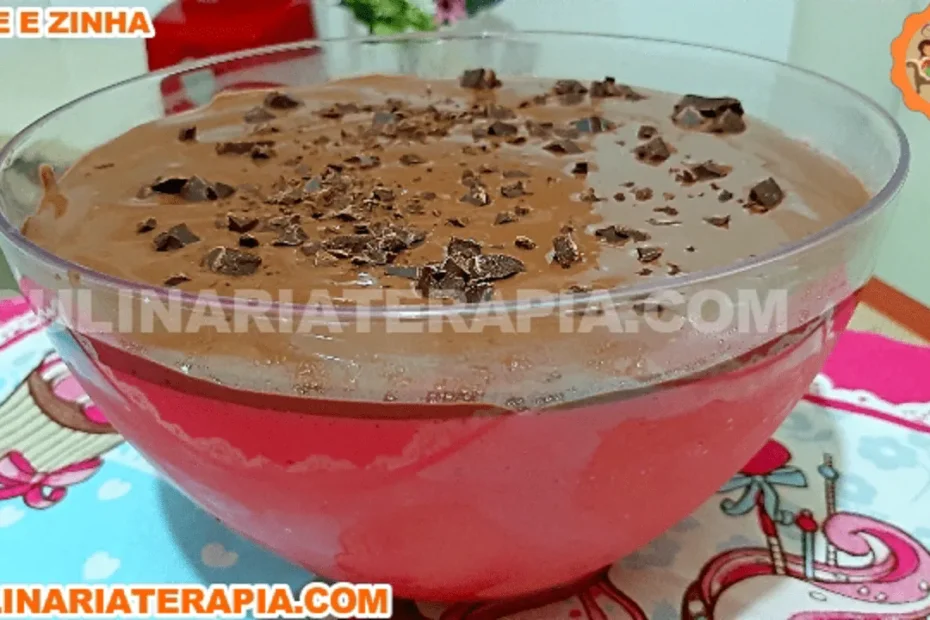 Sobremesa com Cobertura de Chocolate Rápida e Fácil