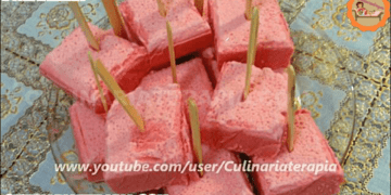 Picolé Caseiro de Morango Super Macio