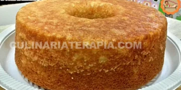 Receita de Bolo Simples e Fofo Fácil e Rápido