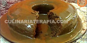 Bolo Fofinho de Café com Leite com Cobertura