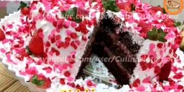 Bolo Recheado Sensação de Chocolate com Morango