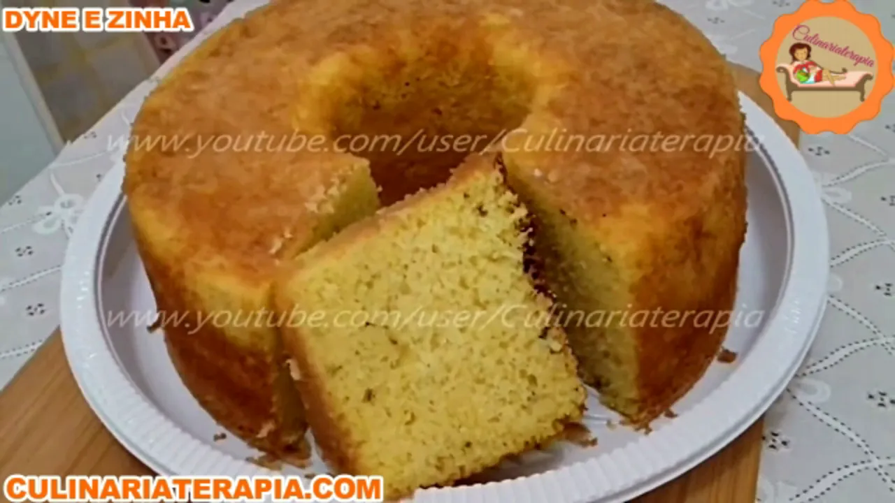 Bolo Fofinho de Fubá de Milho com Leite de Coco