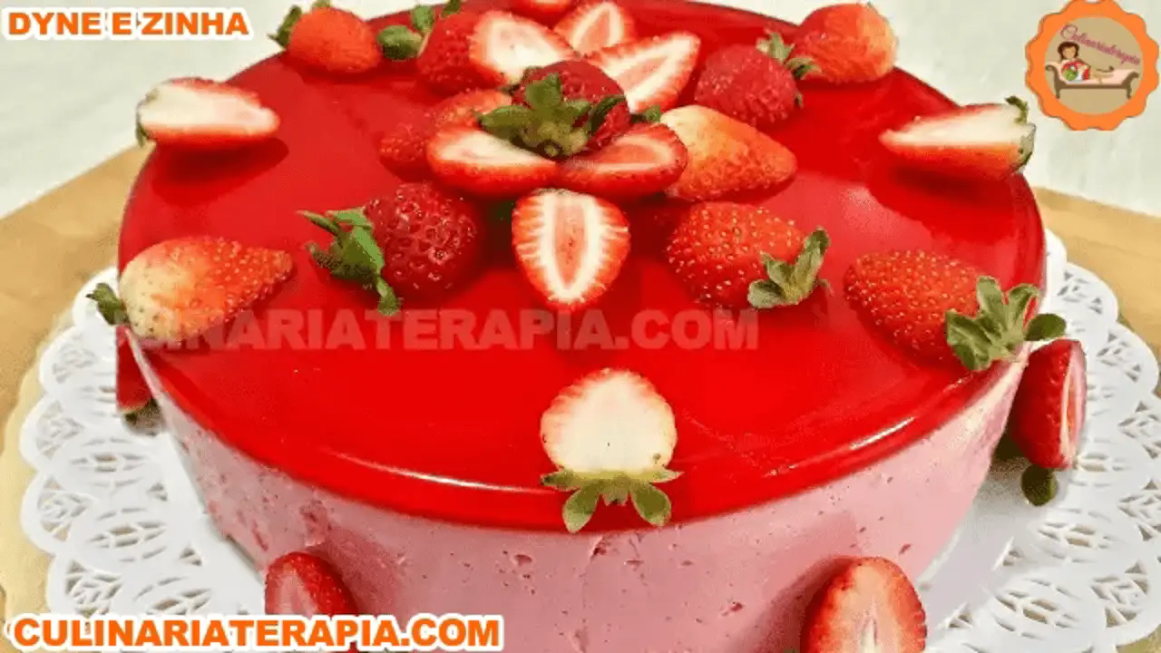 Nem Morango do Amor Nem Maçã do Amor. Torta Gelada Mousse de Morango Essa sim é a melhor receita para Ganhar Dinheiro com Doces