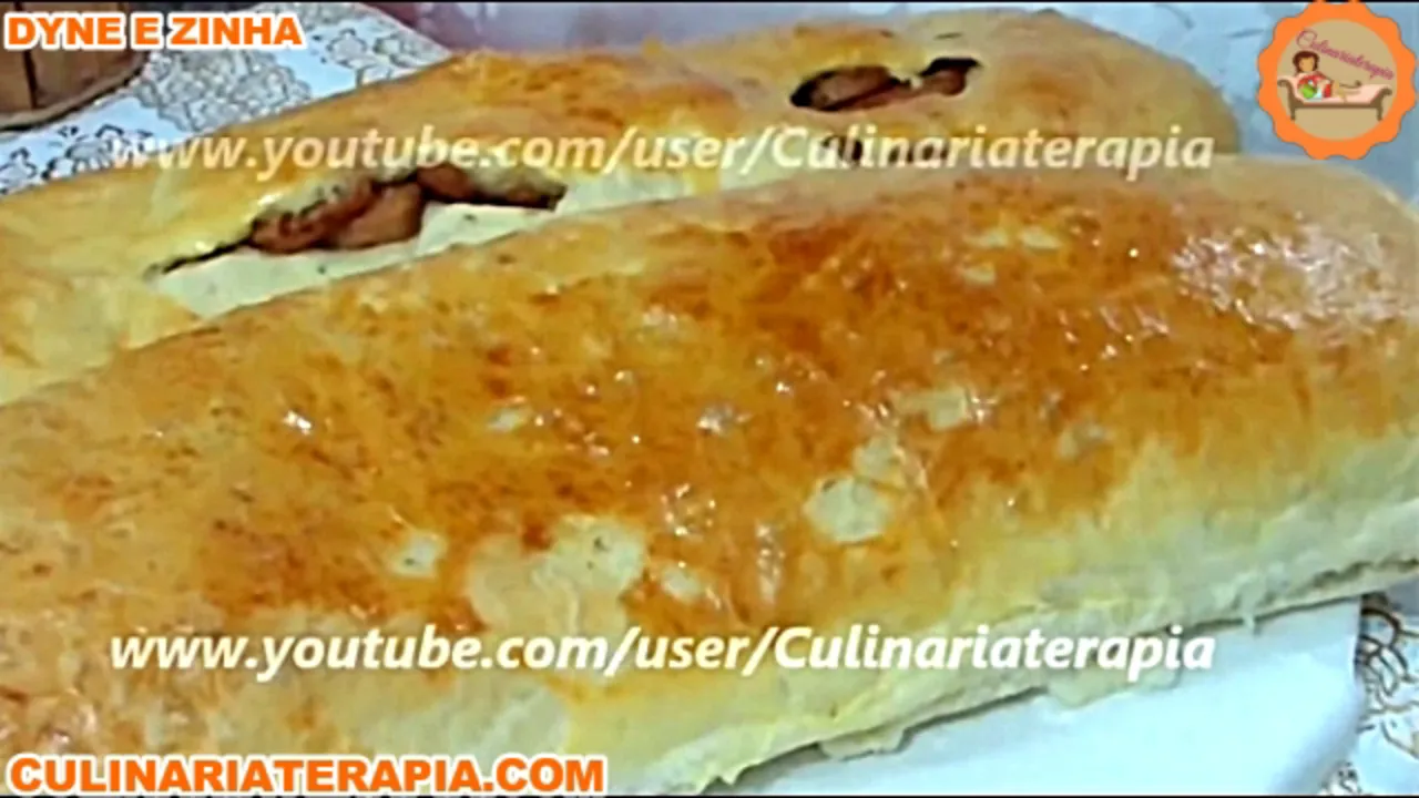 Pão Salgado com Recheio de Linguiça Acebolada